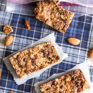Nutty Oatmeal Quinoa Granola Bars | A gluten free granola bars recipe full of oats and nuts.