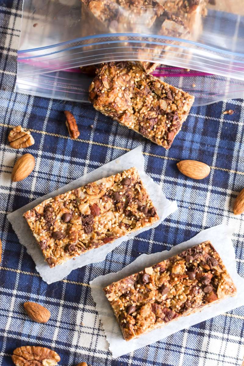 Nutty Oatmeal Quinoa Granola Bars