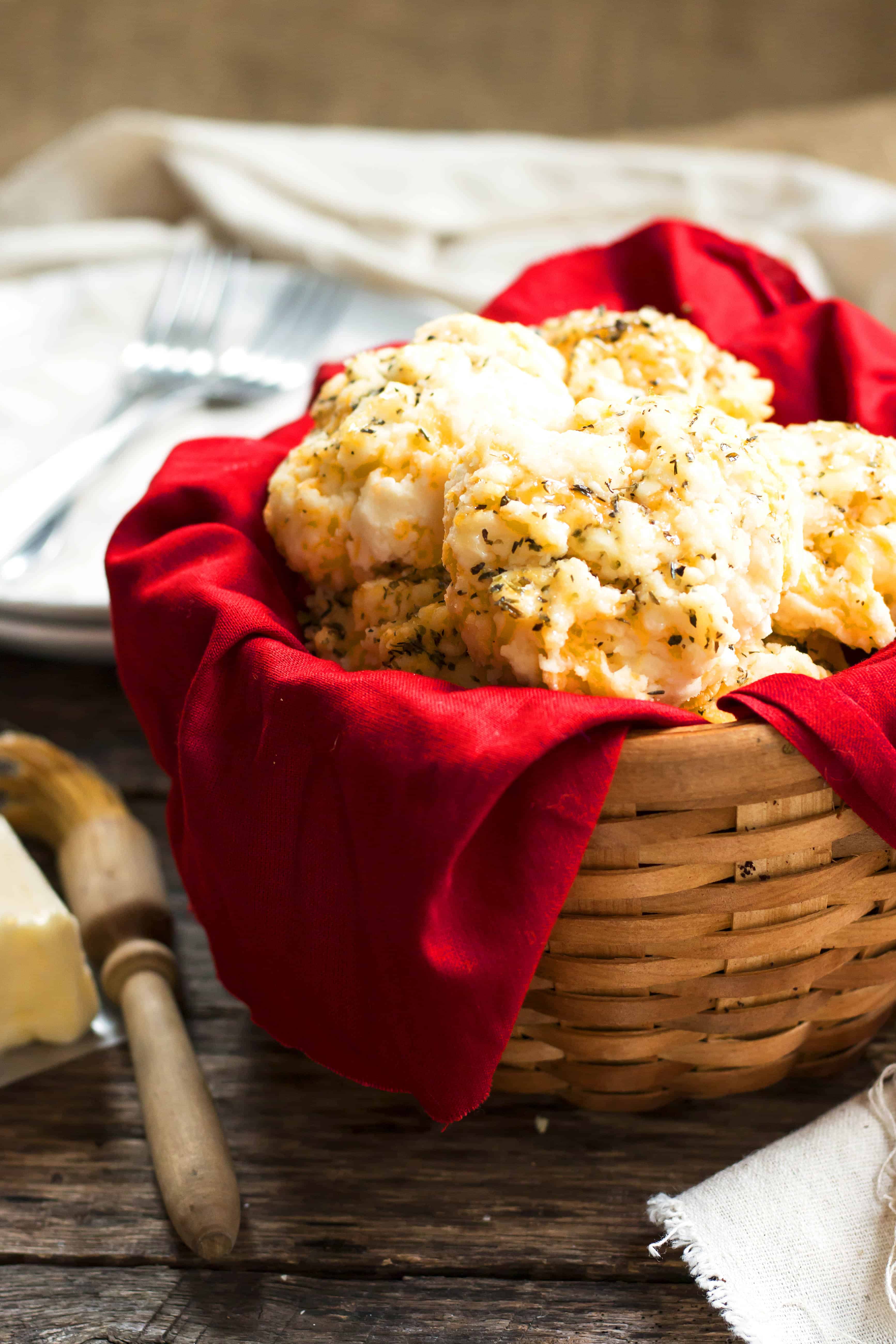 Bisquick Cheddar Bay Biscuits - Copycat Red Lobster Biscuit Recipe