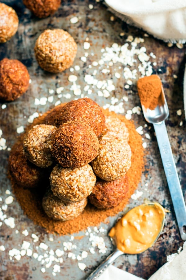 One Bowl, NoBake Peanut Butter Cinnamon Roll Oatmeal Bites