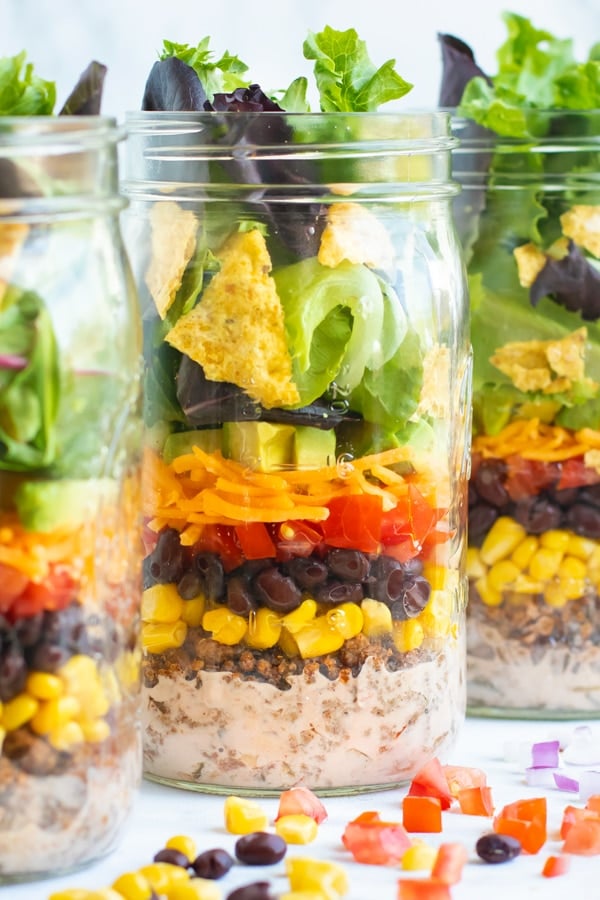 Taco Mason Jar Salads for Easy & Healthy Meal Prep