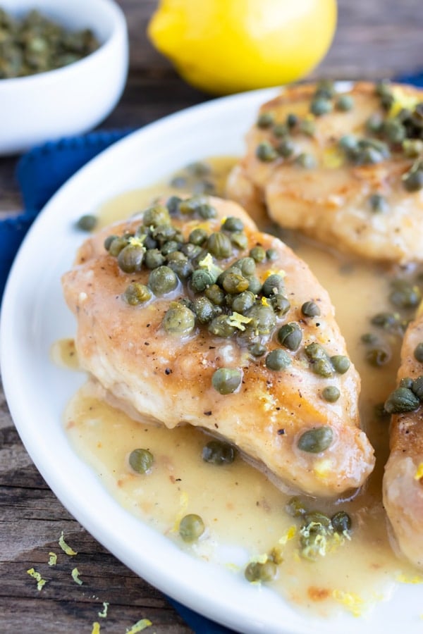 30-Minute Lemon Chicken Piccata with Capers - Evolving Table