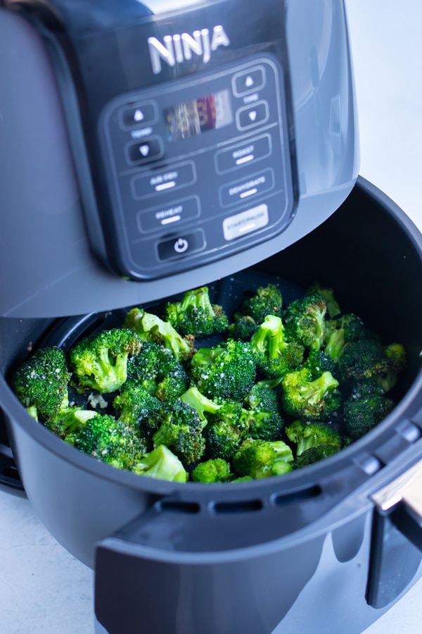 Keto broccoli is roasted in the air fryer.