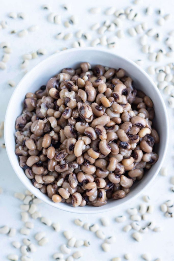 Pressure cooker black eyed peas are served in a bowl.