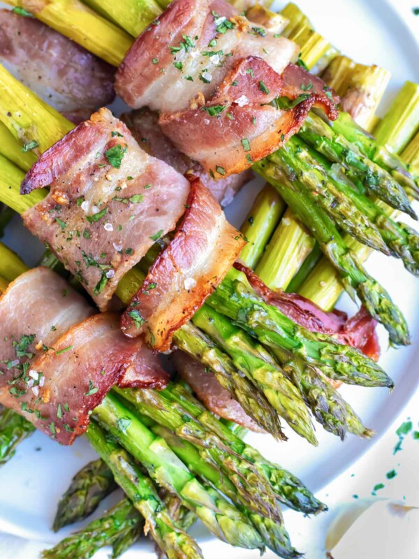 Learn how to make bacon wrapped asparagus recipe that is perfectly crispy every single time.
