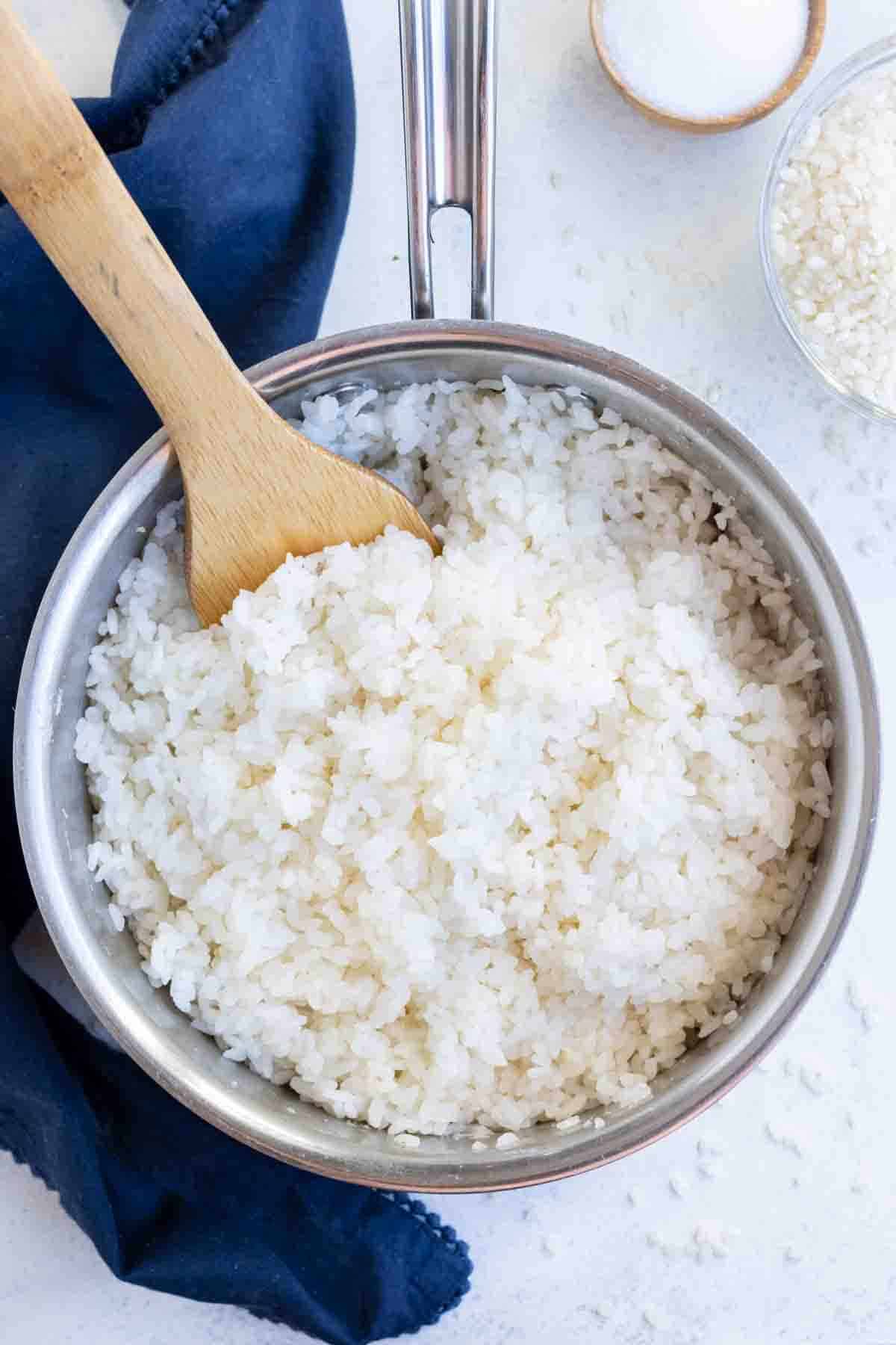 An overhead picture is used to show homemade sushi rice.