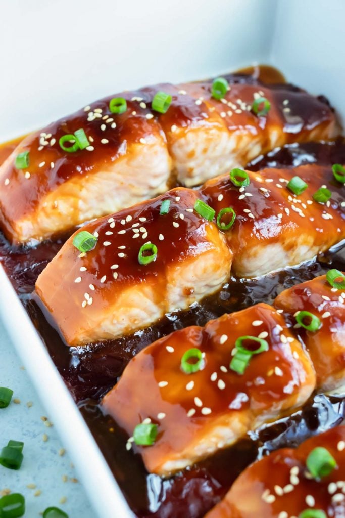 Teriyaki salmon is covered with sweet and sticky homemade teriyaki sauce and sesame seeds.