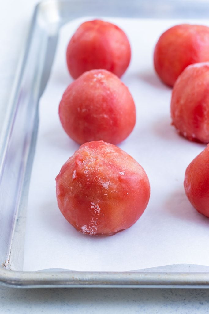 How to Freeze Whole Tomatoes (Best Way!) Evolving Table