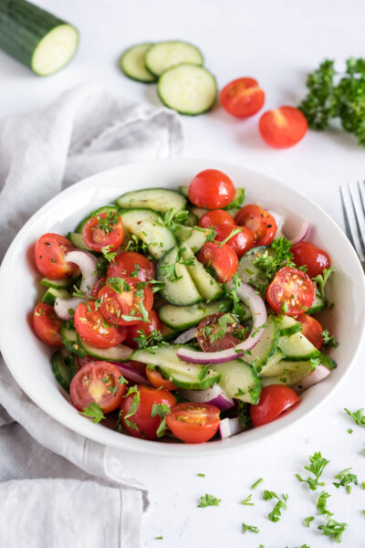 Greek Cucumber Tomato Salad Recipe - Evolving Table