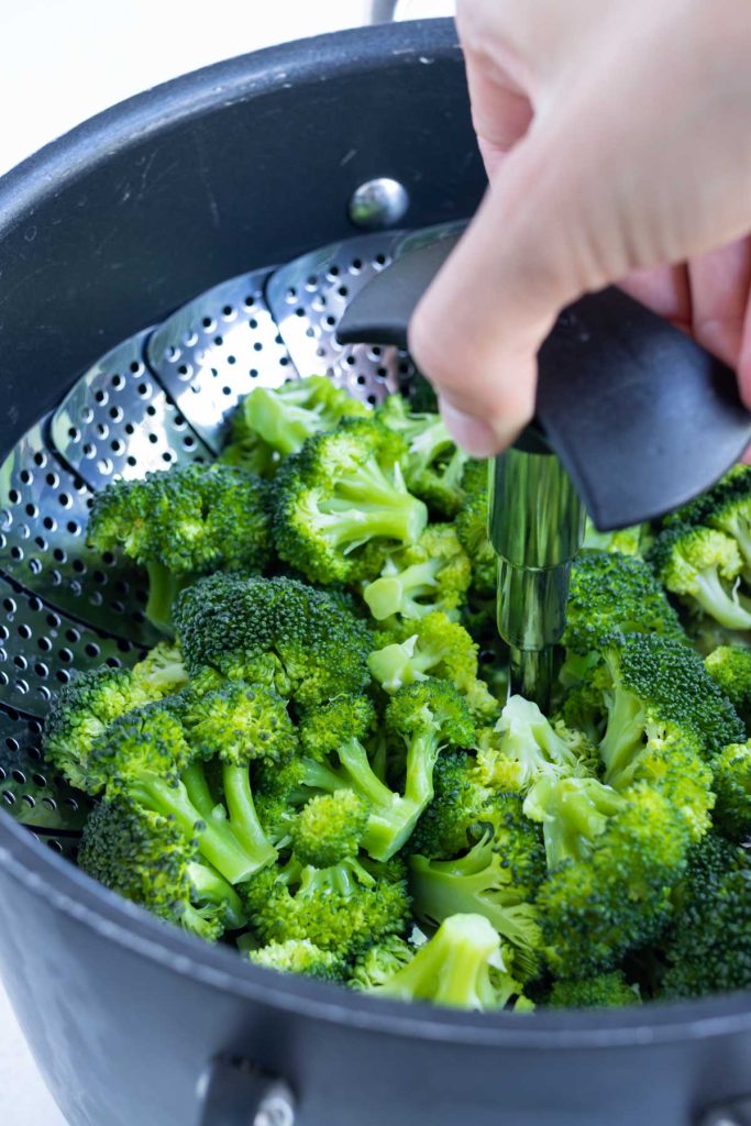 Quick and easy steamed broccoli is a delicious side.