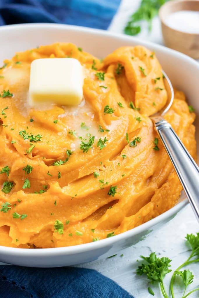 Easy mashed sweet potatoes recipe using boiled or baked potatoes.