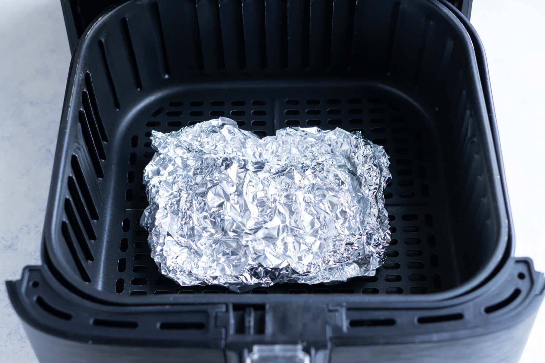 Can You Put Aluminum Foil in the Air Fryer?