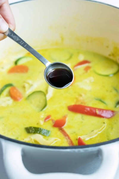 Thai Green Chicken Curry Recipe - Evolving Table