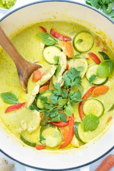 Thai Green Chicken Curry Recipe - Evolving Table
