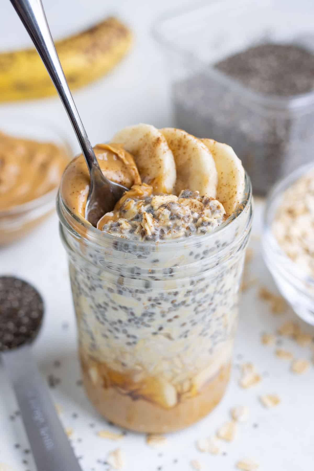 Overnight oats with PB and bananas are the perfect make-ahead recipe.