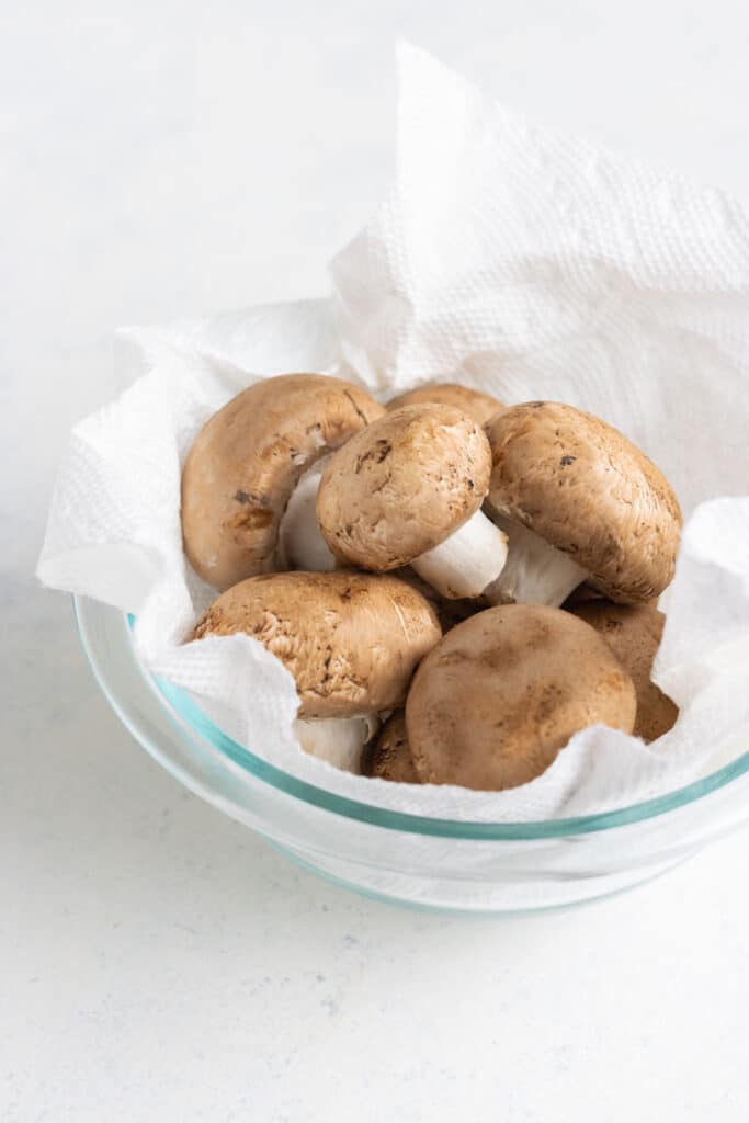 How to Store Mushrooms (3 Best Ways) - Evolving Table