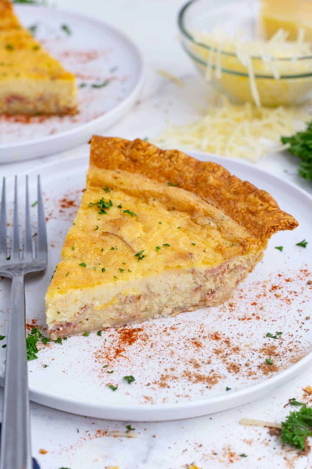 You can easily make this Quiche Lorraine and freeze it for a quick breakfast idea.