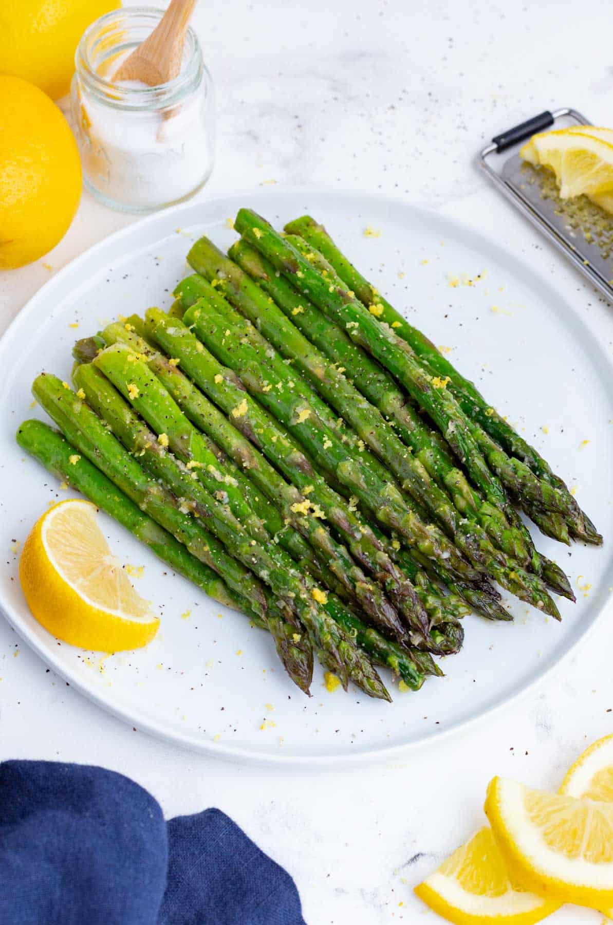 Green asparagus is full of flavor and nutrients.