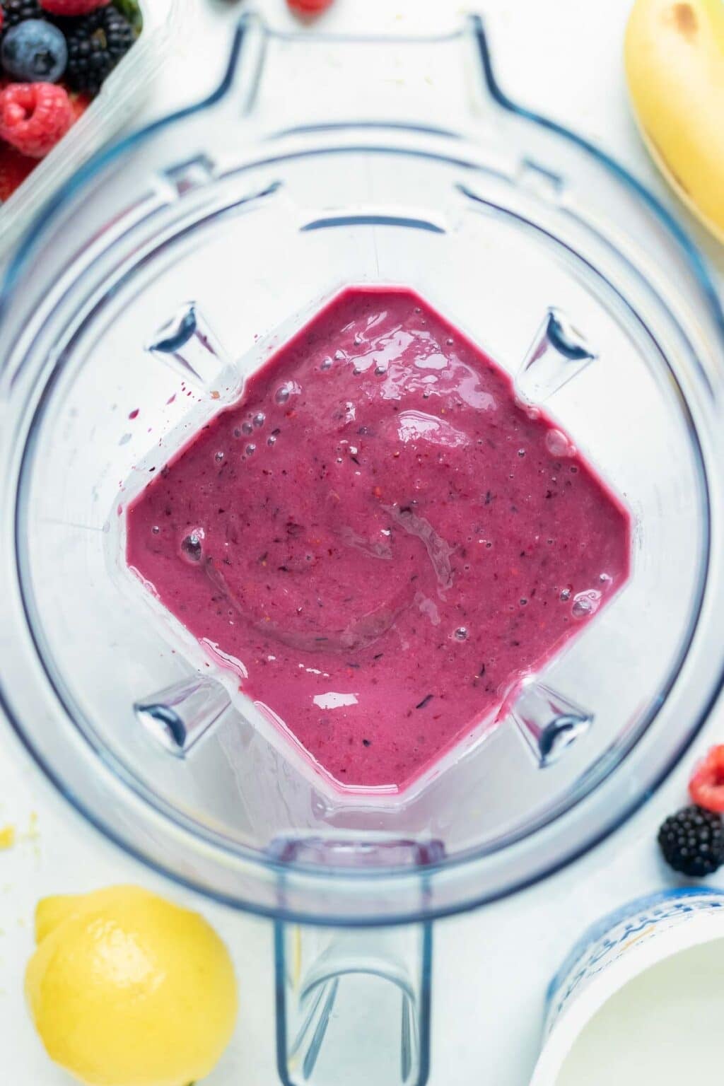 Mixed Berry Smoothie Recipe - Evolving Table