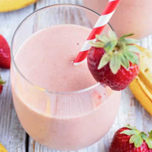 Strawberry Banana Smoothie with Yogurt - Evolving Table