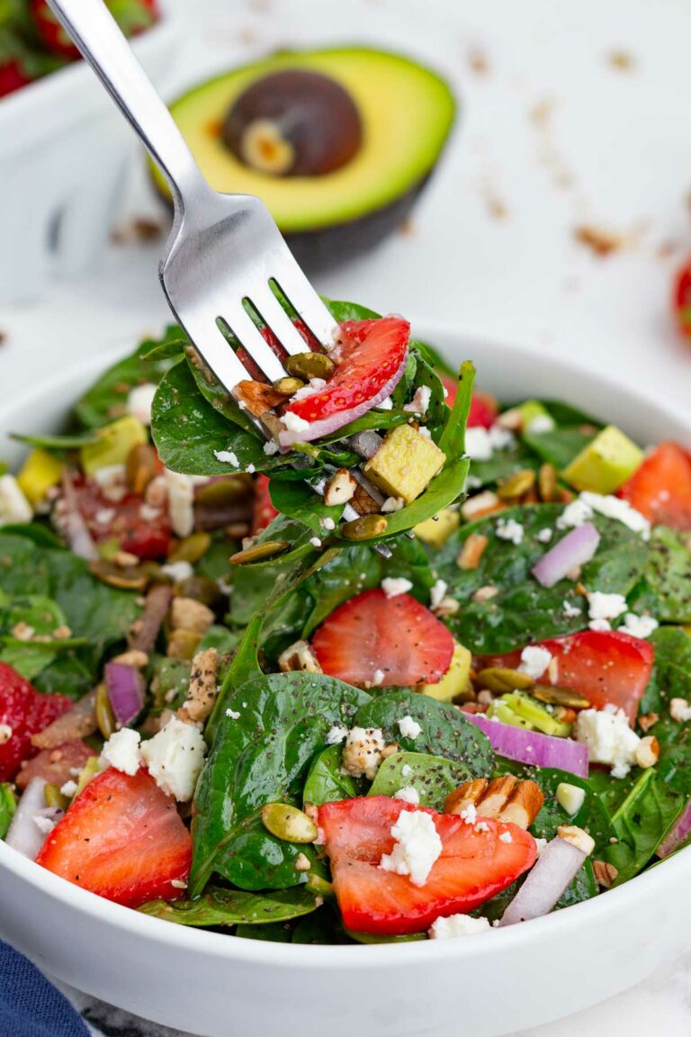 Strawberry Spinach Salad - Evolving Table