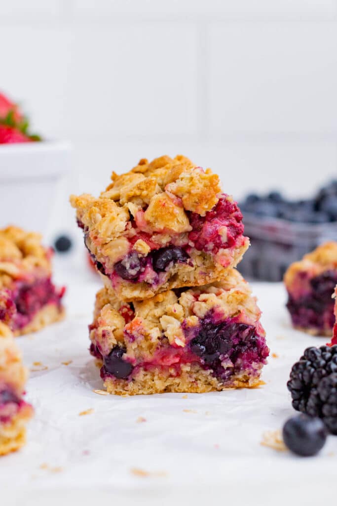 Berry Crumble Bars - Evolving Table
