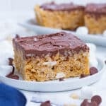 Peanut butter rice krispie treats are a healthy treat full of peanut flavor.