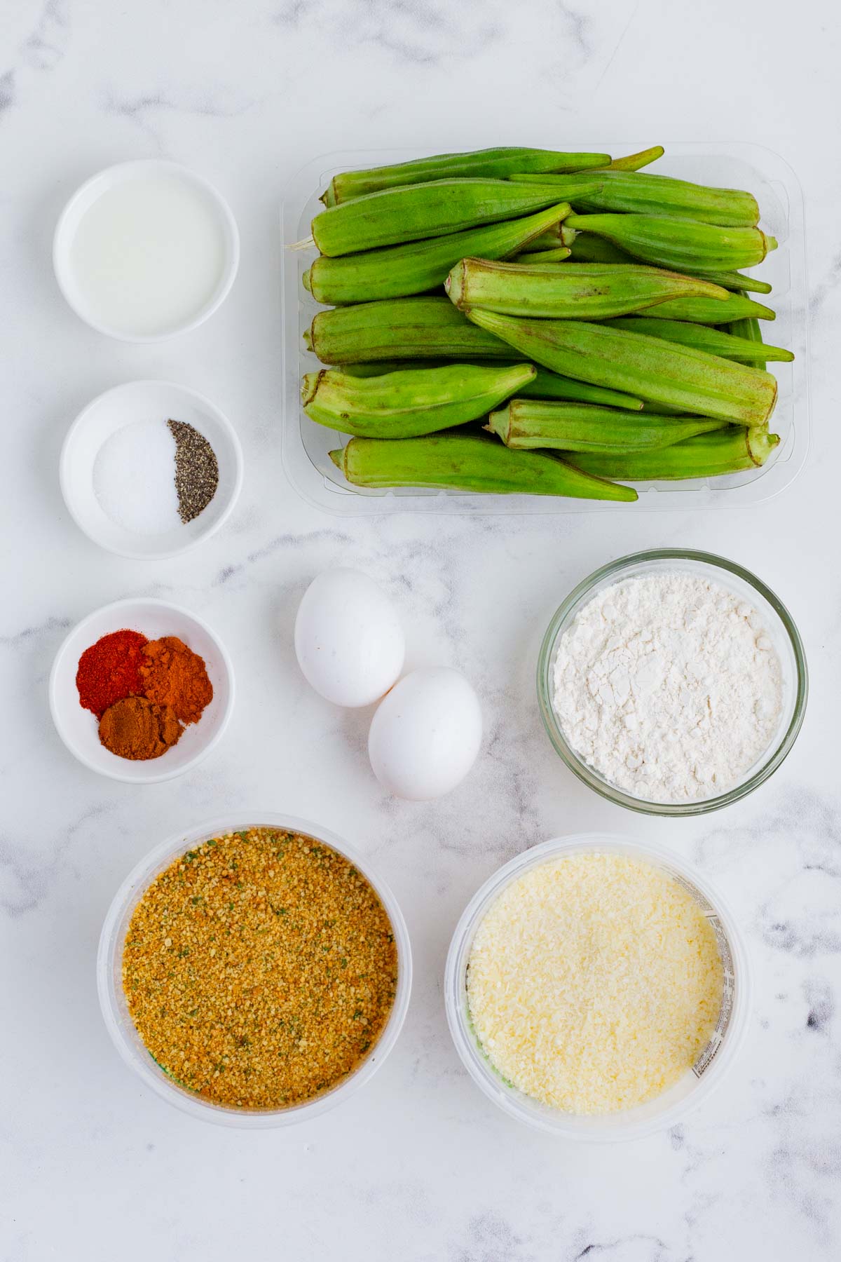 Okra, eggs, flour, seasonings, and breadcrumbs are the ingredients for this dish.