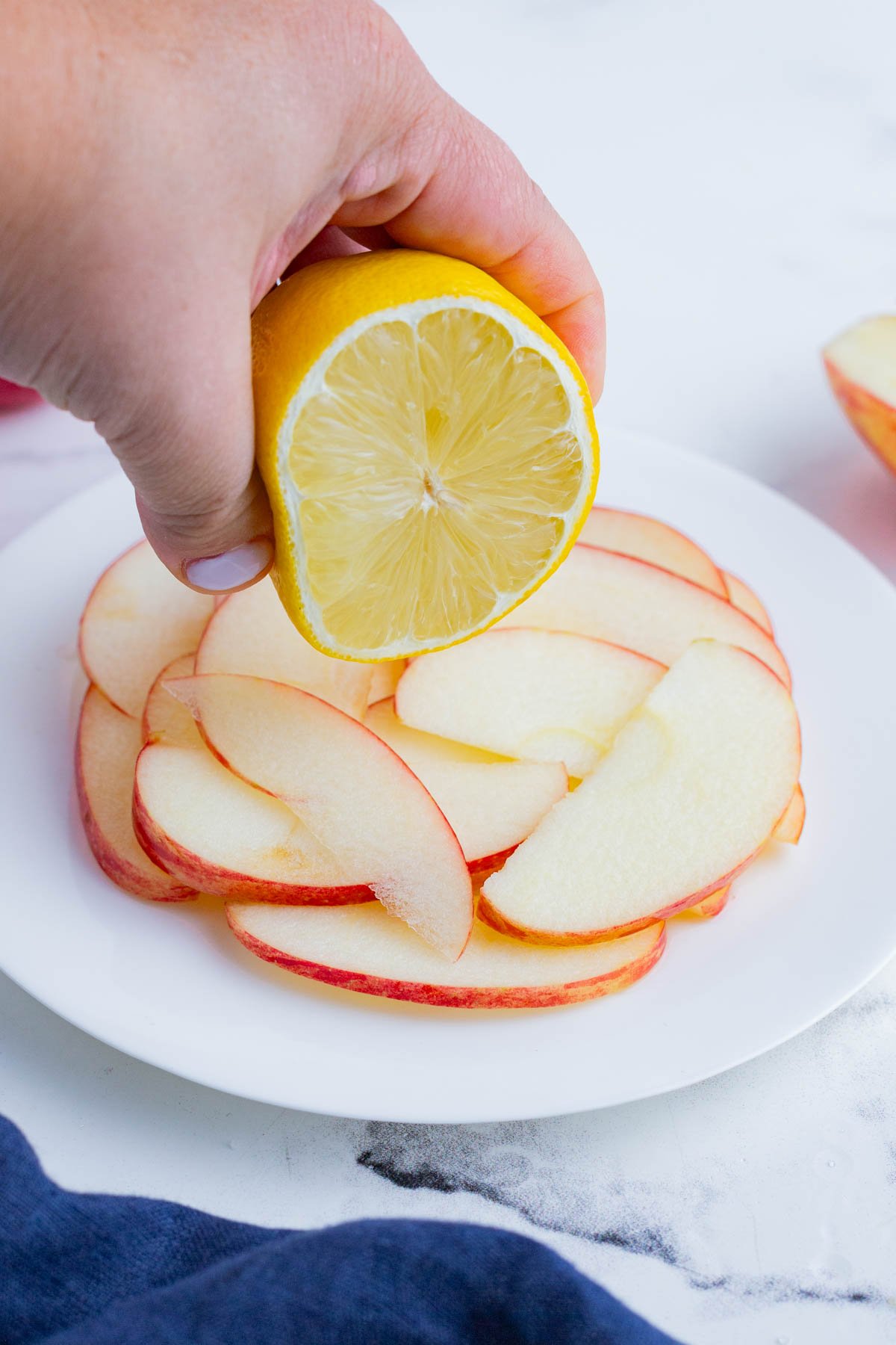 How to Keep Apples from Turning Brown