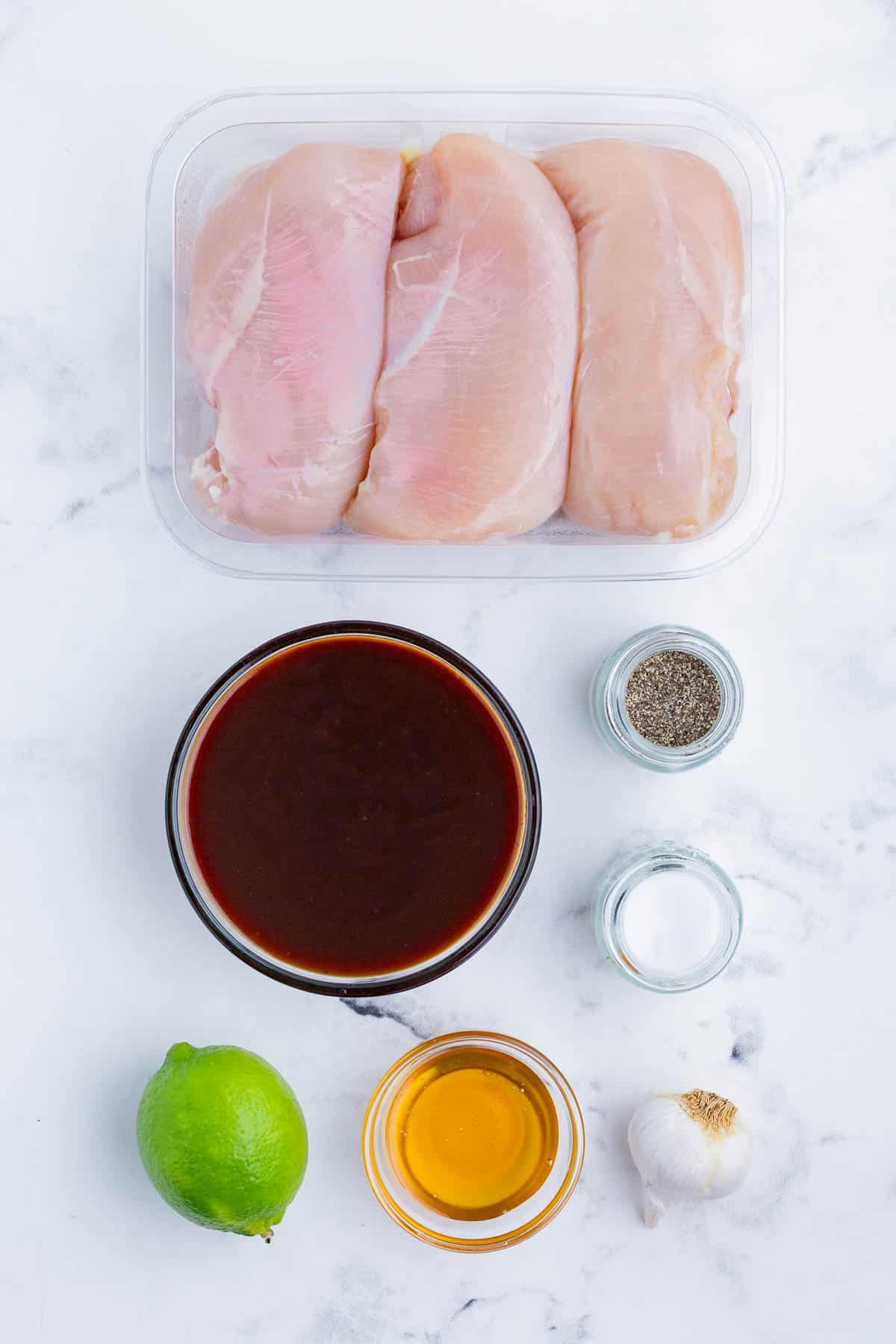 Chicken breasts, bbq sauce, honey, lime juice, and seasonings are the ingredients for this dish.
