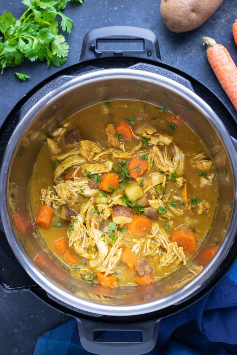 Instant Pot Chicken Curry Recipe - Evolving Table