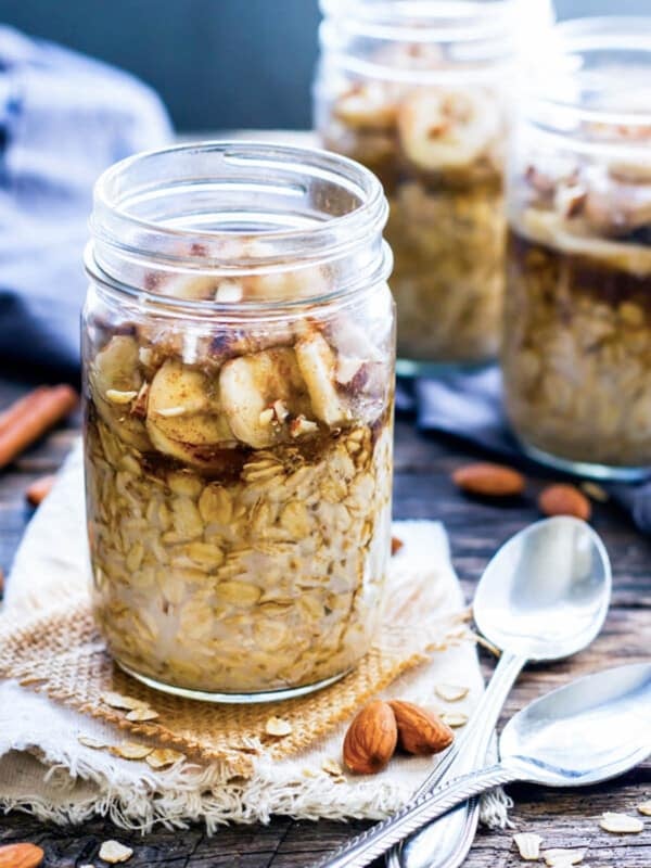 A gluten-free overnight oats recipe made with almond butter in a jar for a healthy breakfast.