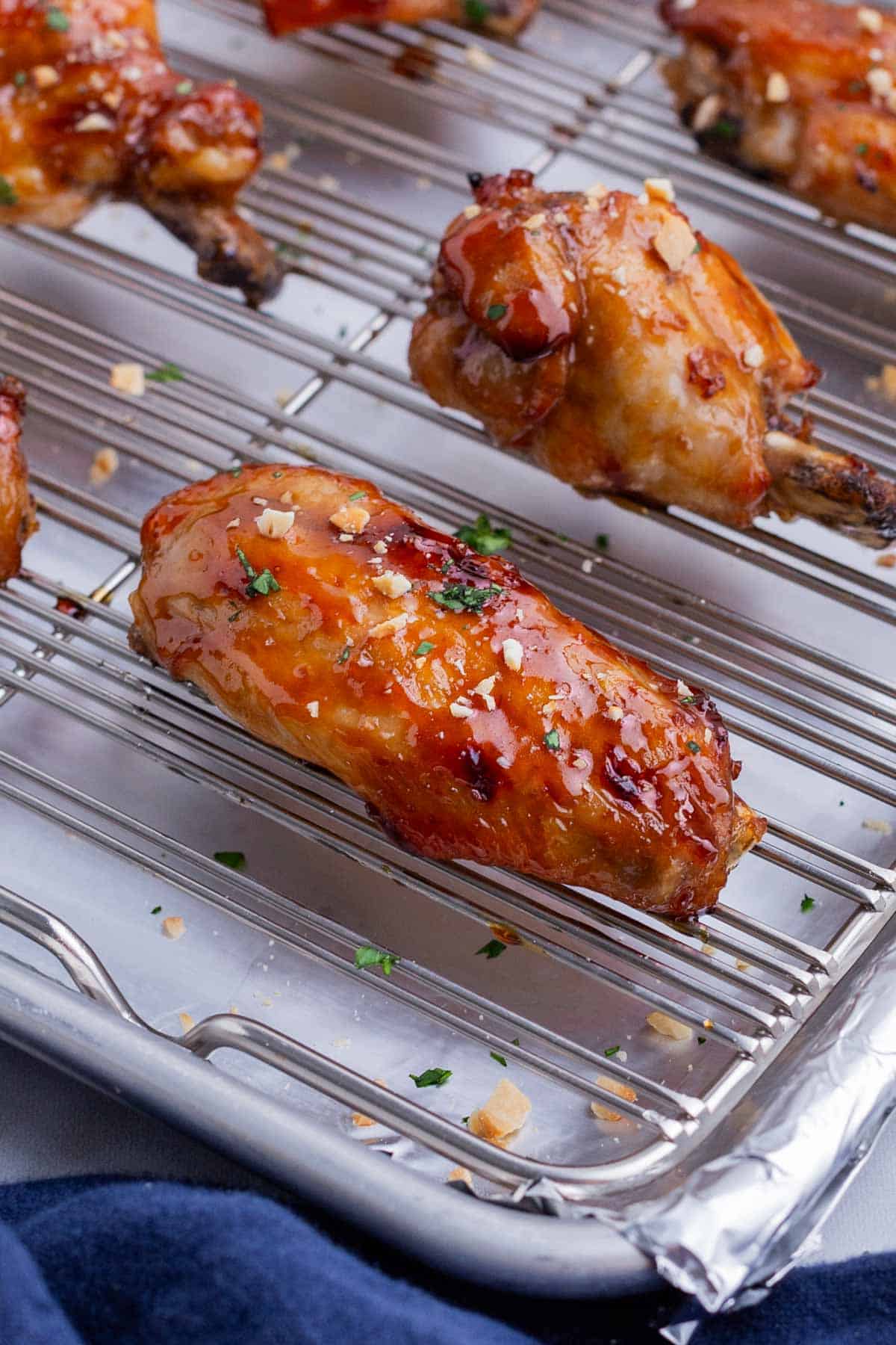 Asian chicken wings are baked in the oven.